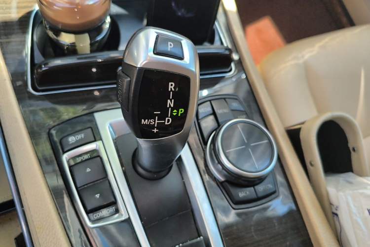Used BMW 7 Series 2013 730Li Leading Model Gear Lever