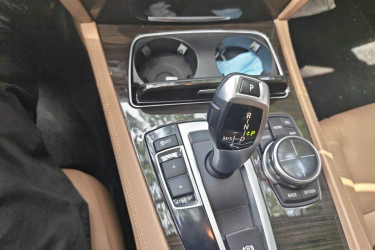Used BMW 7 Series 2013 730Li Leading Model Gear Lever