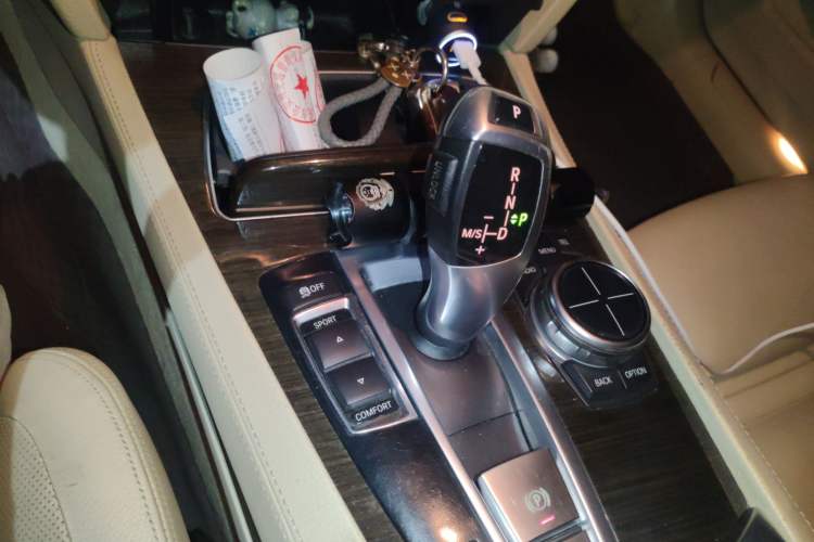 Used BMW 7 Series 2013 740Li Luxury Model Gear Lever