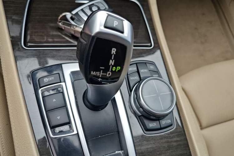 Used BMW 7 Series 2013 740Li Leading Model Gear Lever