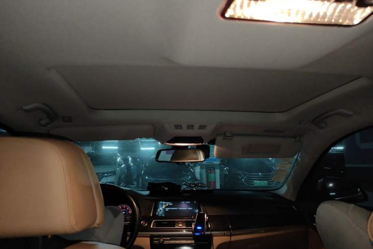Used BMW 7 Series 2013 730Li Luxury Model Headliner