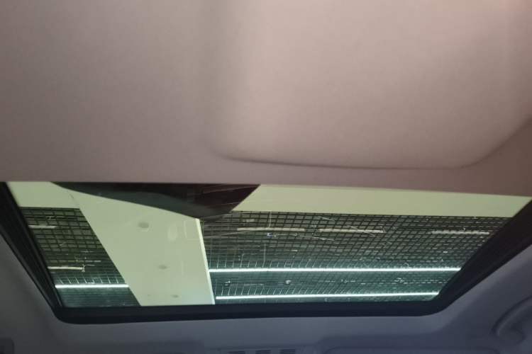 Used BMW 7 Series 2013 740Li Leading Model Headliner