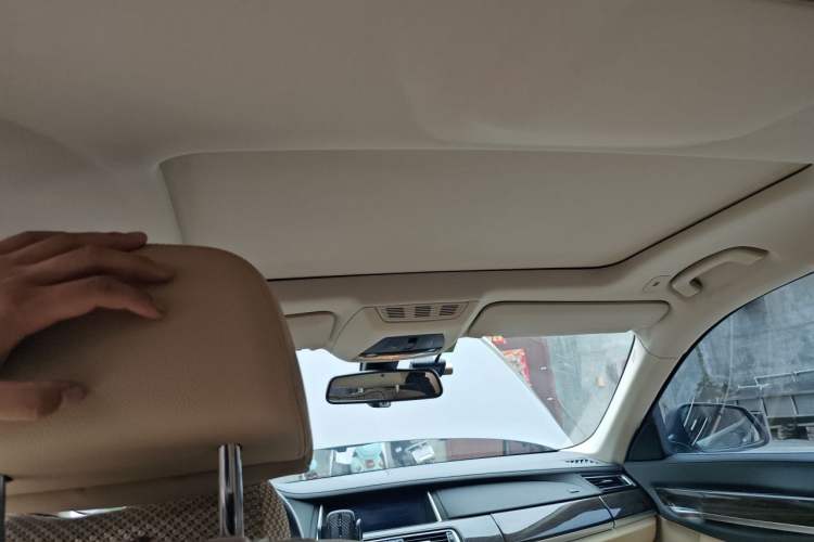 Used BMW 7 Series 2013 740Li Leading Model Headliner