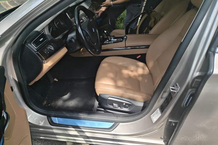 Used BMW 7 Series 2013 730Li Leading Model Left Front Seat