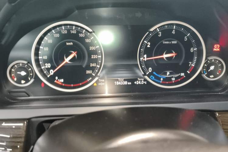 Used BMW 7 Series 2013 740Li Leading Model Odometer Close Up