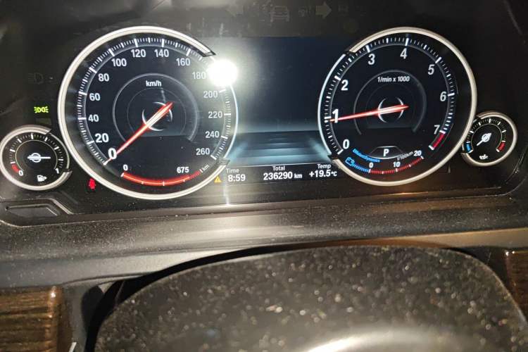 Used BMW 7 Series 2013 730Li Luxury Model Odometer Close Up