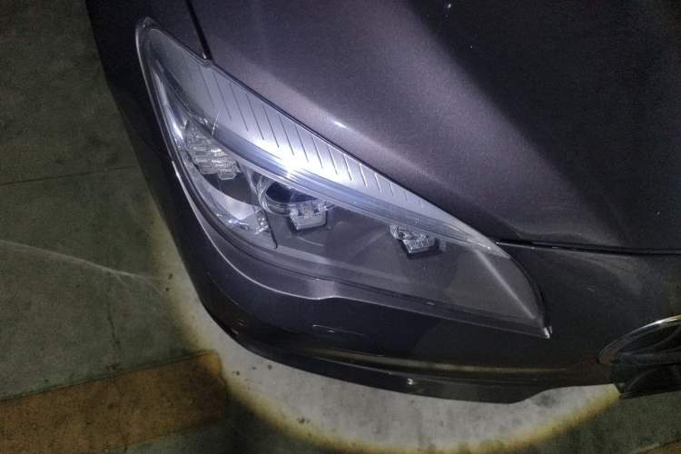 Used BMW 7 Series 2013 740Li Leading Model Right Front Headlight