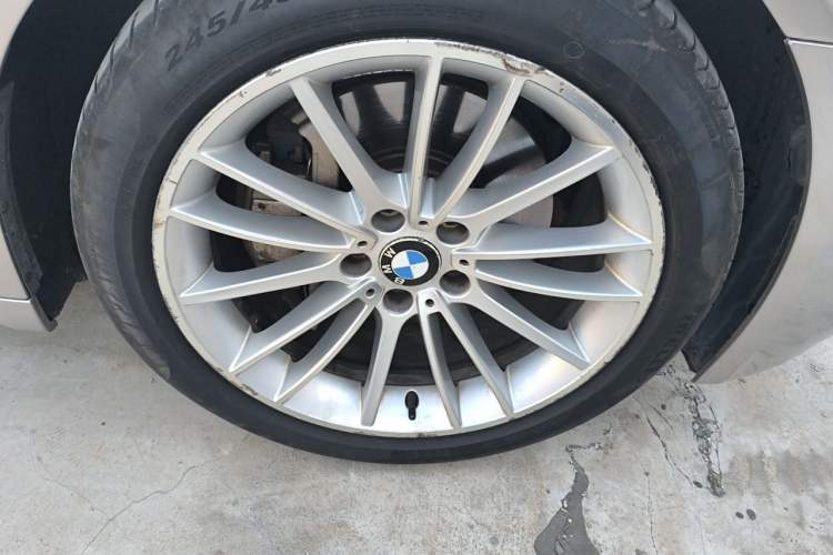 Used BMW 7 Series 2013 740Li Leading Model Right Front Wheel Hub