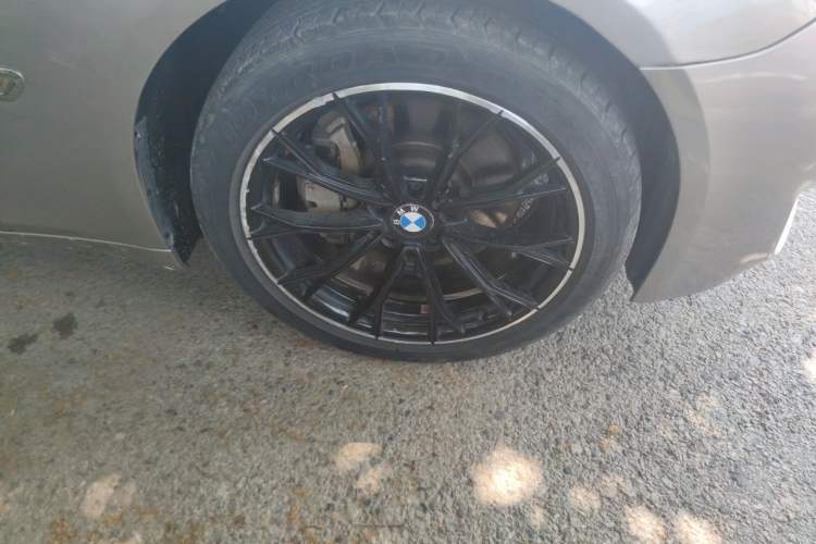 Used BMW 7 Series 2013 730Li Leading Model Right Front Wheel Hub