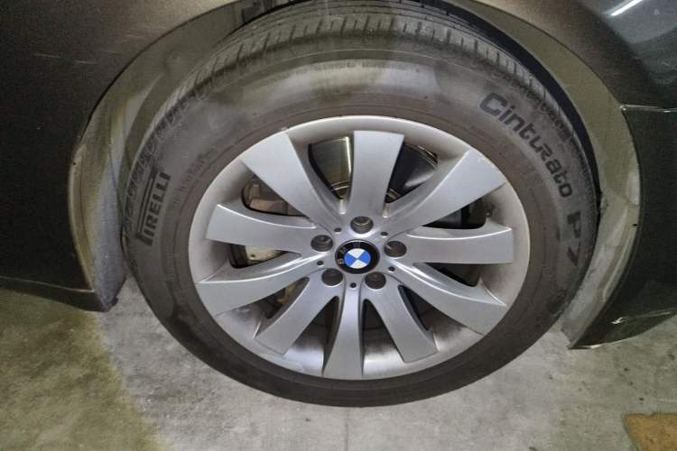 Used BMW 7 Series 2013 740Li Leading Model Right Front Wheel Hub