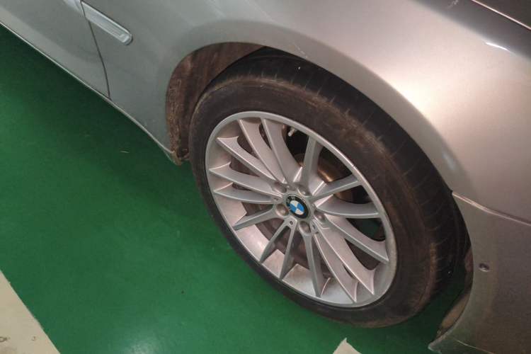 Used BMW 7 Series 2013 740Li Leading Model Right Front Wheel Hub
