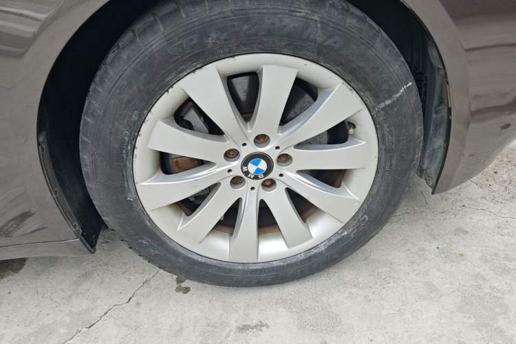 Used BMW 7 Series 2013 740Li Leading Model Right Front Wheel Hub