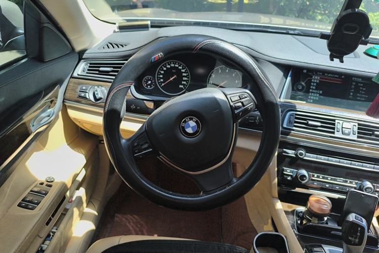 Used BMW 7 Series 2013 730Li Leading Model Steering Wheel