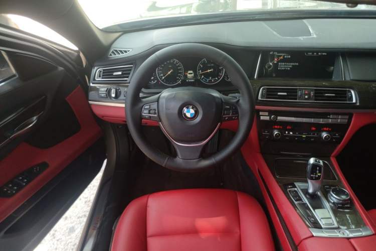 Used BMW 7 Series 2013 730Li Leading Model Steering Wheel