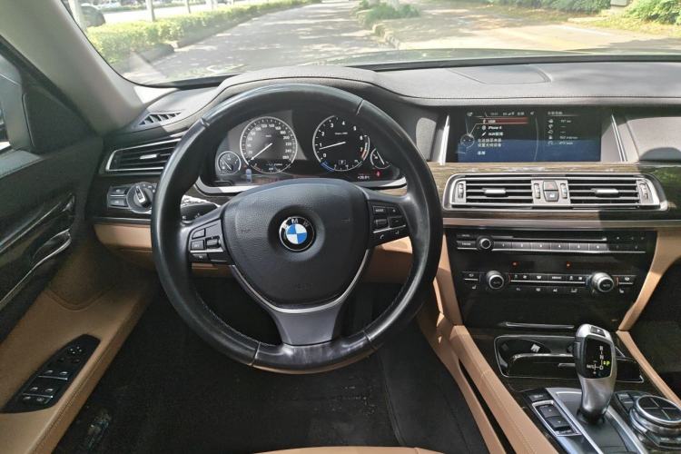 Used BMW 7 Series 2013 730Li Leading Model Steering Wheel