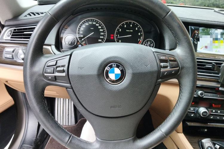 Used BMW 7 Series 2013 730Li Leading Model Steering Wheel