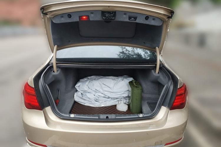 Used BMW 7 Series 2013 730Li Leading Model Trunk