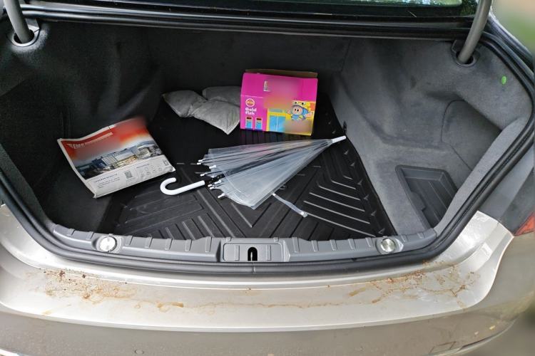 Used BMW 7 Series 2013 730Li Leading Model Trunk
