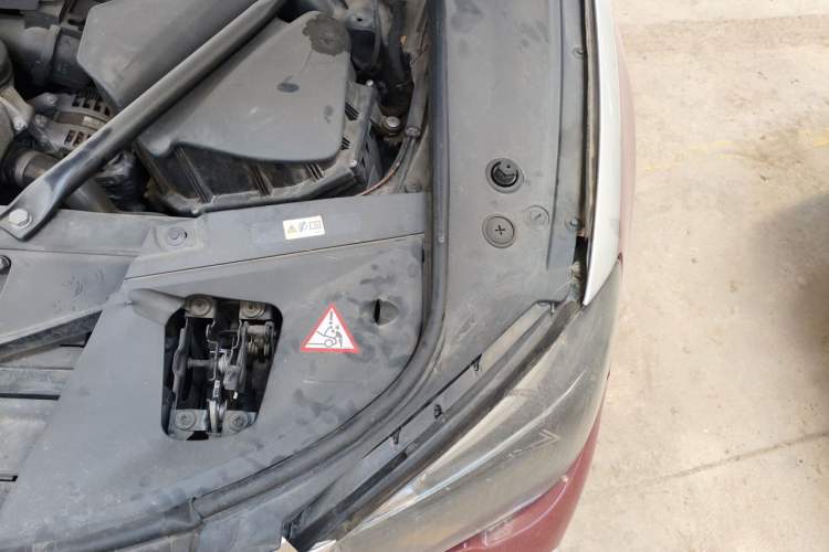 Used BMW 7 Series 2013 730Li Leading Model Engine Bay Left