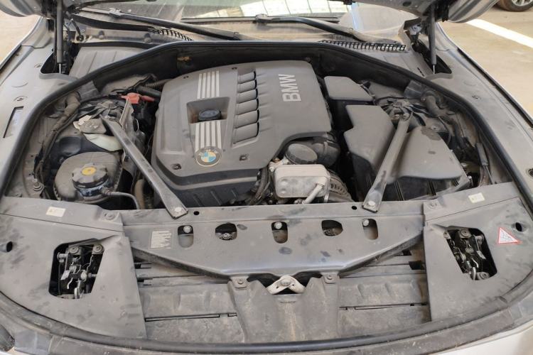 Used BMW 7 Series 2013 730Li Leading Model Engine Bay