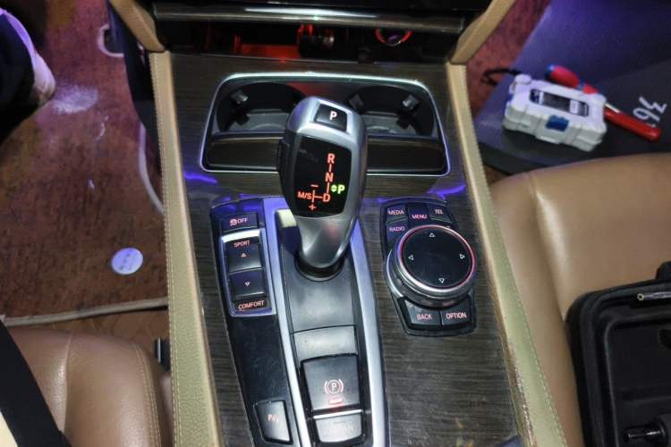Used BMW 7 Series 2013 730Li Leading Model Gear Lever