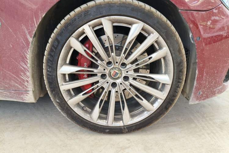 Used BMW 7 Series 2013 730Li Leading Model Right Front Wheel Hub