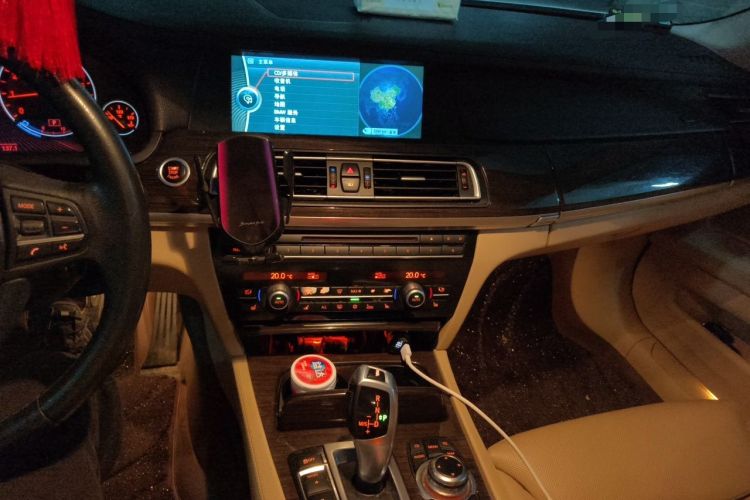 Used BMW 7 Series 2013 740Li Luxury Model Audio And AC Panel