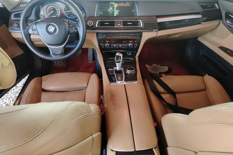 Used BMW 7 Series 2013 730Li Luxury Model Center Console
