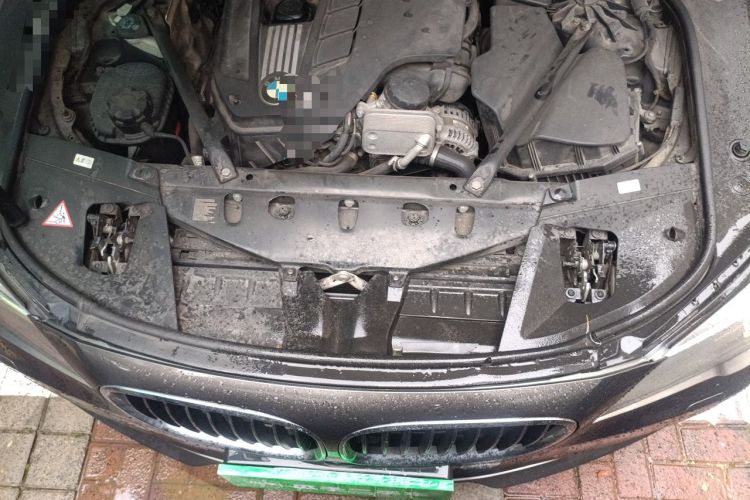Used BMW 7 Series 2013 730Li Leading Model Engine Bay