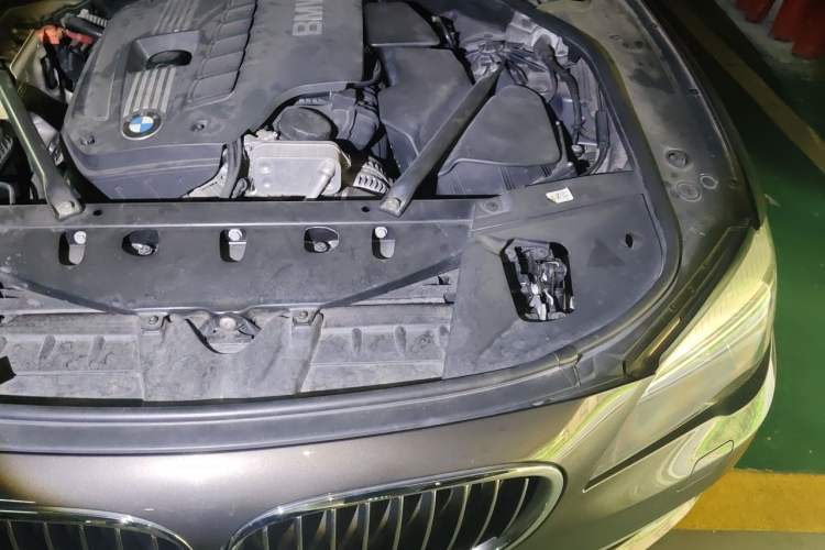 Used BMW 7 Series 2013 730Li Luxury Model Engine Bay Left