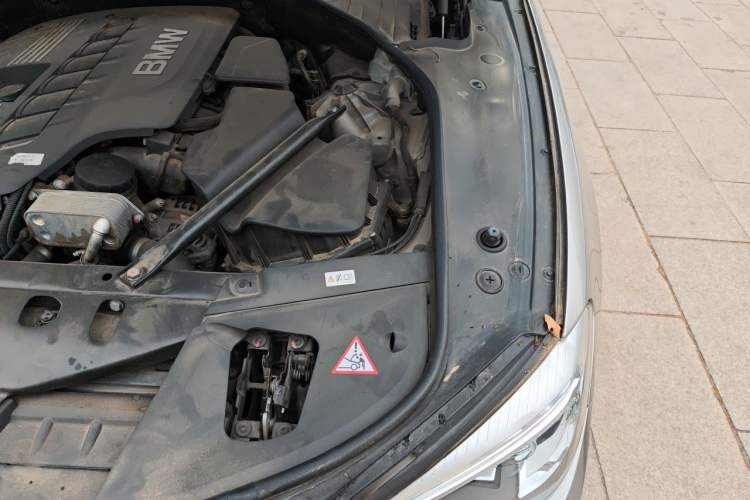 Used BMW 7 Series 2013 730Li Leading Model Engine Bay Left