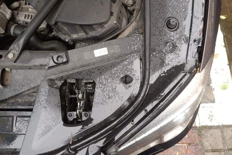Used BMW 7 Series 2013 730Li Leading Model Engine Bay Left