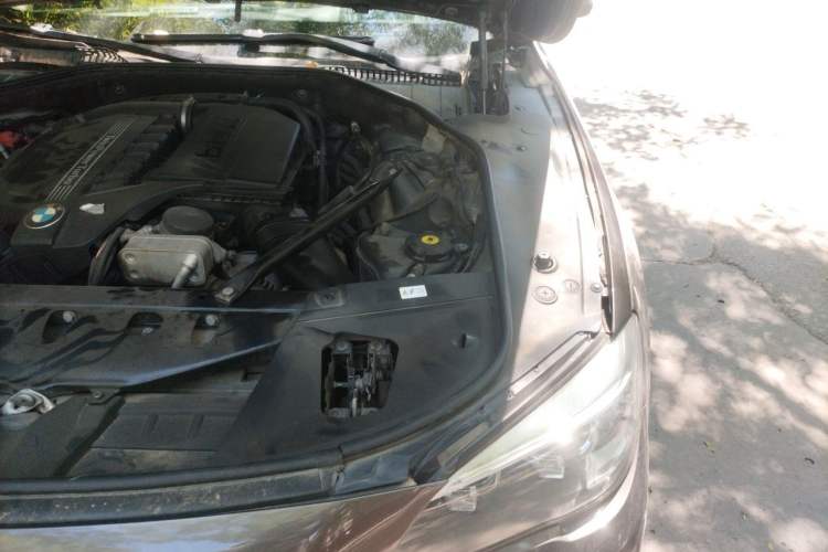 Used BMW 7 Series 2013 740Li Luxury Model Engine Bay Left