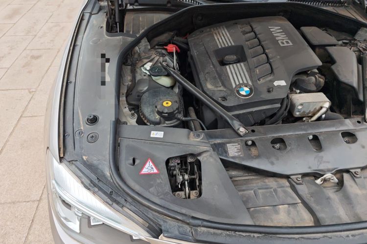 Used BMW 7 Series 2013 730Li Leading Model Engine Bay Right