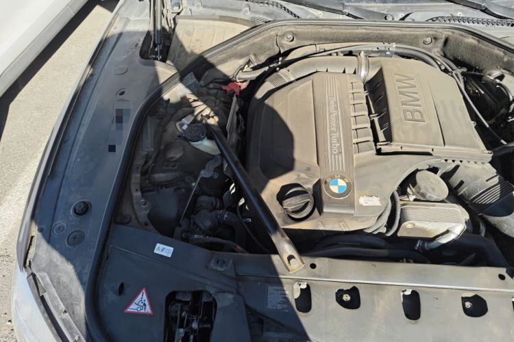 Used BMW 7 Series 2013 740Li xDrive Engine Bay Right
