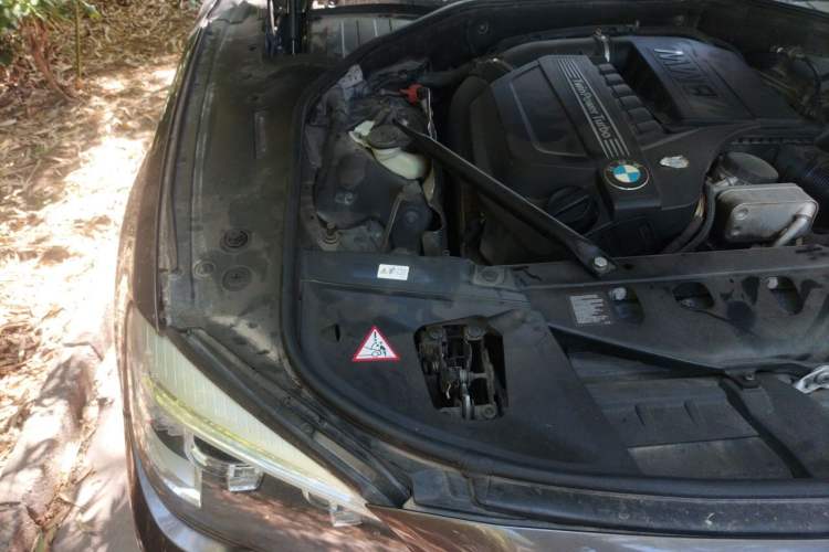 Used BMW 7 Series 2013 740Li Luxury Model Engine Bay Right