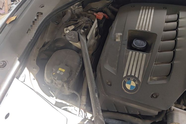 Used BMW 7 Series 2013 730Li Luxury Model Engine Bay Right