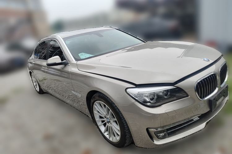 Used BMW 7 Series 2013 740Li Leading Model Front Right 45 Deg