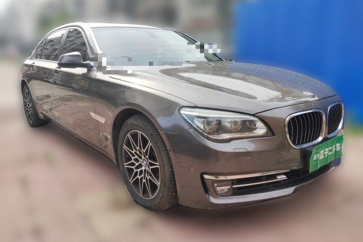 Used BMW 7 Series 2013 740Li Luxury Model Front Right 45 Deg