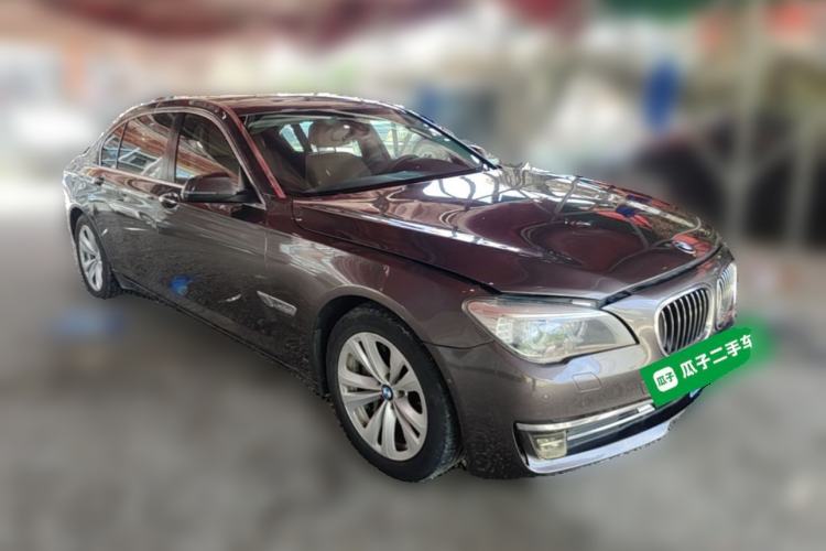 Used BMW 7 Series 2013 730Li Luxury Model Front Right 45 Deg