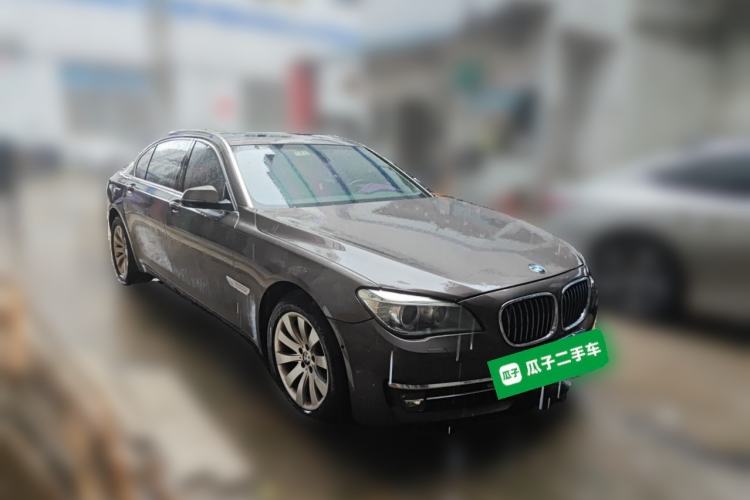 Used BMW 7 Series 2013 730Li Luxury Model Front Right 45 Deg