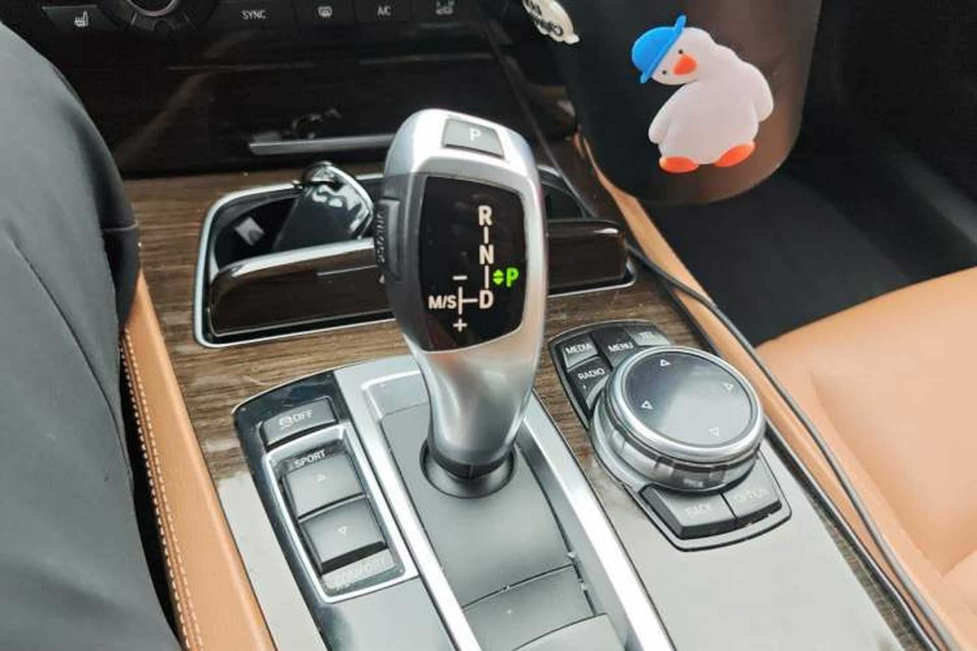 Used BMW 7 Series 2013 730Li Leading Model Gear Lever