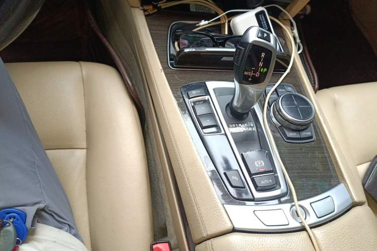 Used BMW 7 Series 2013 730Li Leading Model Gear Lever