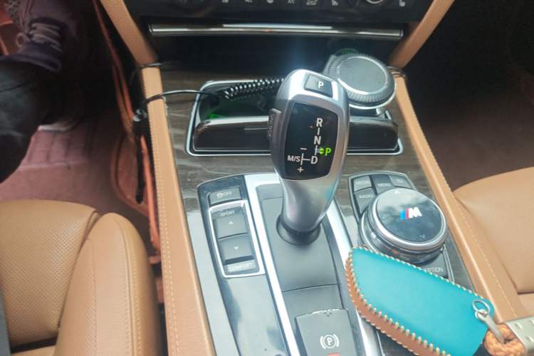 Used BMW 7 Series 2013 740Li Leading Model Gear Lever
