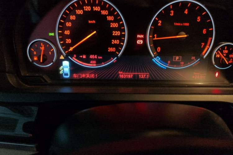 Used BMW 7 Series 2013 740Li Luxury Model Odometer Close Up
