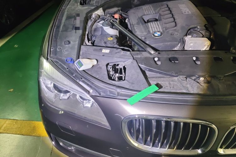 Used BMW 7 Series 2013 730Li Luxury Model Right Front Headlight