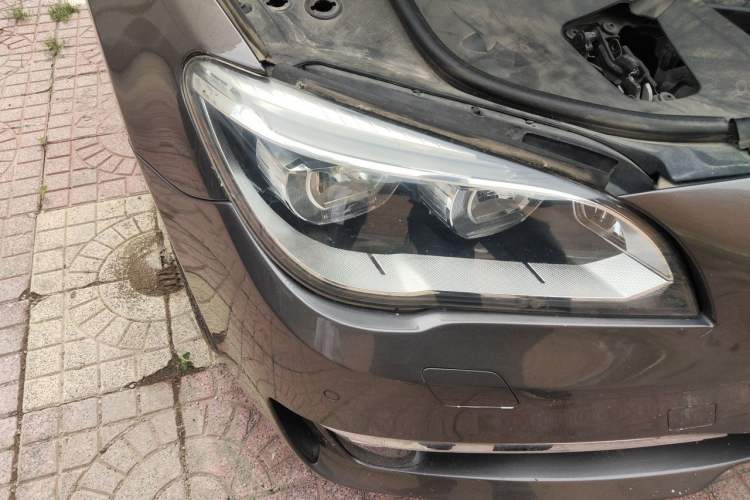 Used BMW 7 Series 2013 740Li Luxury Model Right Front Headlight