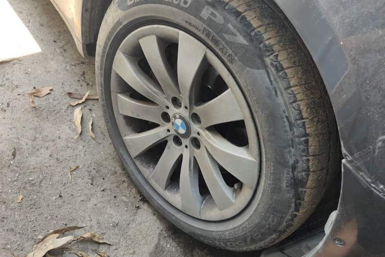 Used BMW 7 Series 2013 740Li Luxury Model Right Front Wheel Hub