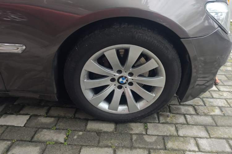 Used BMW 7 Series 2013 740Li Leading Model Right Front Wheel Hub