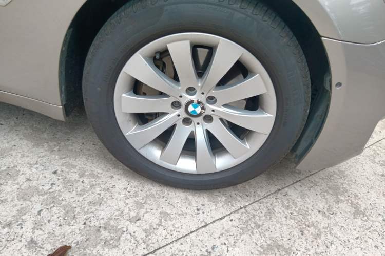 Used BMW 7 Series 2013 730Li Leading Model Right Front Wheel Hub